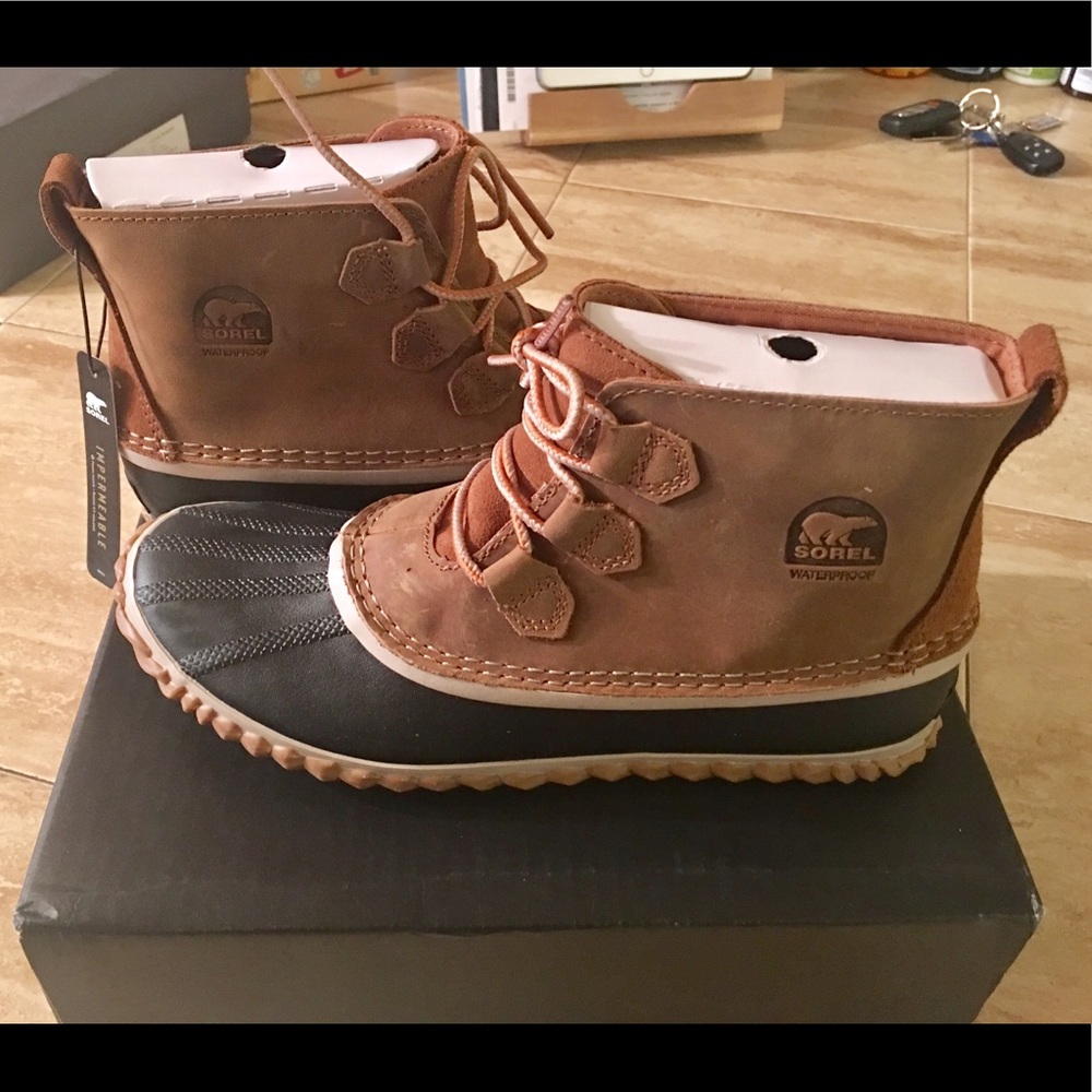 Sorel Out N About - Brand New